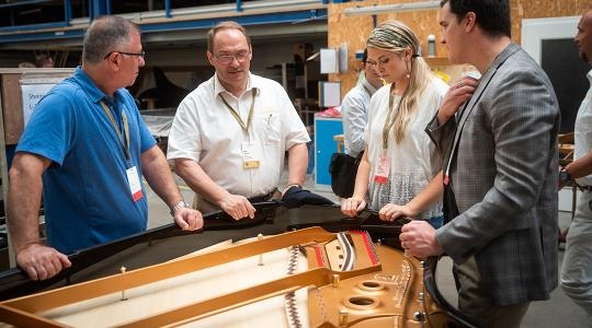 Tại sao lại thành lập xưởng phục chế đàn piano C. Bechstein Renovation